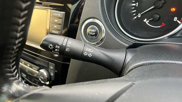 Nissan Qashqai 1.3 DiG-T 160 N-Connecta 5dr DCT