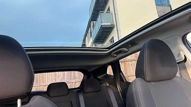 Nissan Qashqai 1.3 DiG-T 160 N-Connecta 5dr DCT