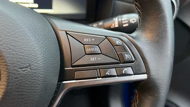 Nissan Juke 1.6 Hybrid N-Connecta 5dr Auto