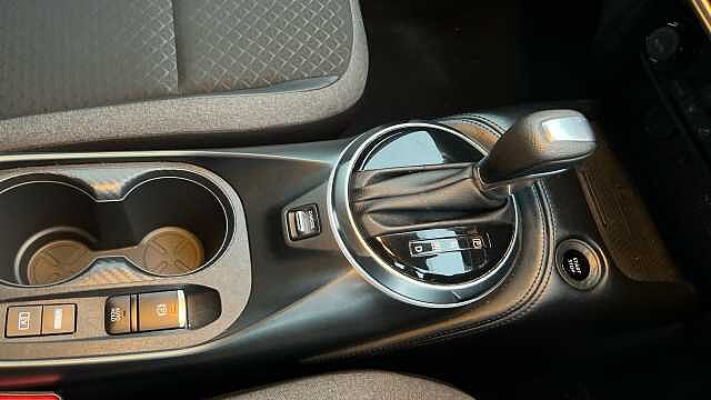 Nissan Juke 1.6 Hybrid N-Connecta 5dr Auto