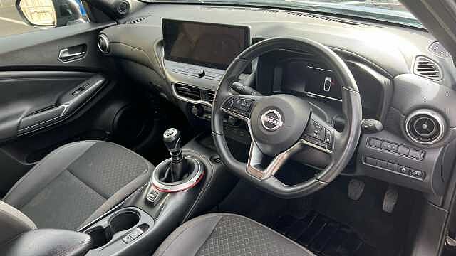 Nissan Juke 1.0 DiG-T N-Connecta 5dr