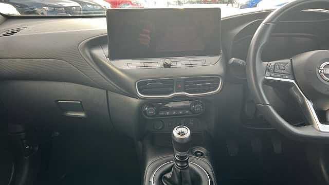 Nissan Juke 1.0 DiG-T N-Connecta 5dr