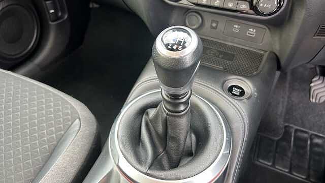 Nissan Juke 1.0 DiG-T N-Connecta 5dr