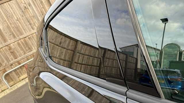 Nissan Juke 1.0 DiG-T N-Connecta 5dr