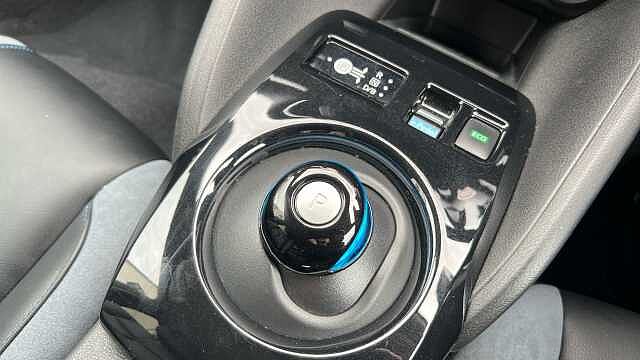 Nissan LEAF 110kW Tekna 40kWh 5dr Auto