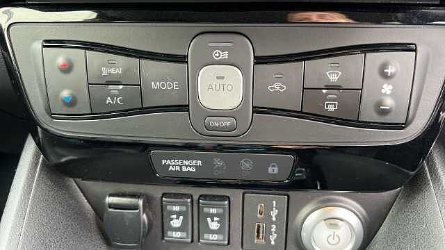 Nissan LEAF 110kW Tekna 40kWh 5dr Auto