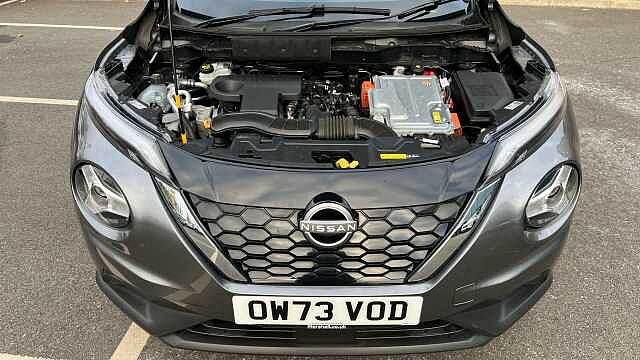 Nissan Juke 1.6 Hybrid N-Connecta 5dr Auto