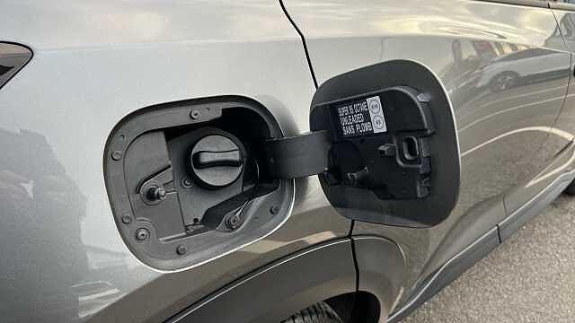 Nissan Juke 1.6 Hybrid N-Connecta 5dr Auto