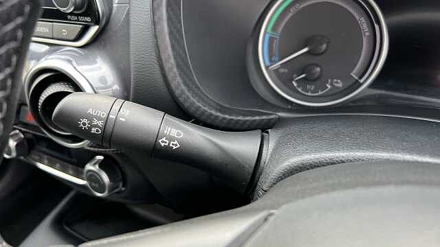 Nissan Juke 1.6 Hybrid N-Connecta 5dr Auto