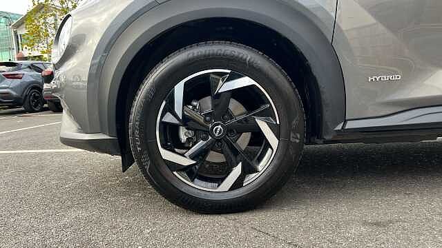 Nissan Juke 1.6 Hybrid N-Connecta 5dr Auto