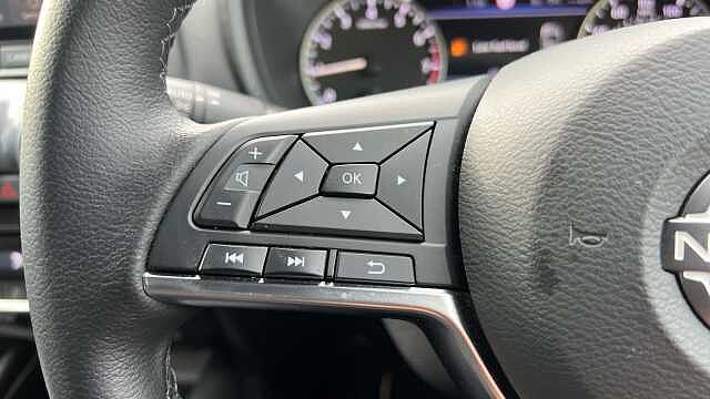 Nissan Juke JUKE 1.0 DiG-T 114 N-Connecta 5dr