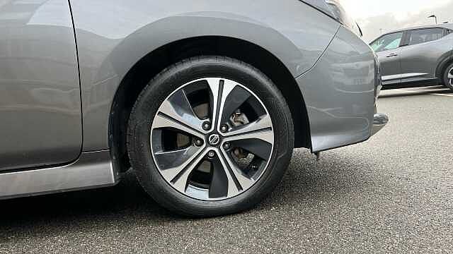 Nissan LEAF LEAF 110kW N-Connecta 40kWh 5dr Auto