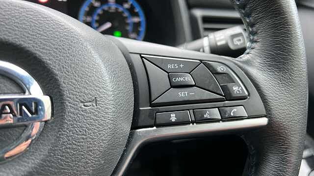 Nissan LEAF LEAF 110kW N-Connecta 40kWh 5dr Auto