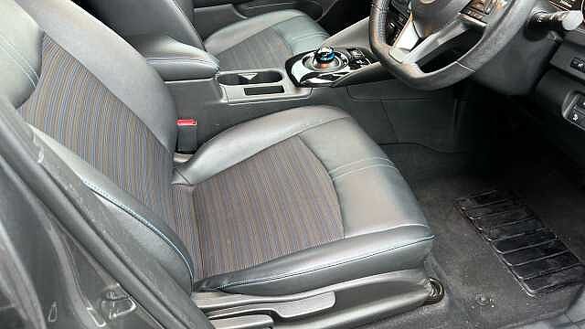 Nissan LEAF LEAF 110kW N-Connecta 40kWh 5dr Auto