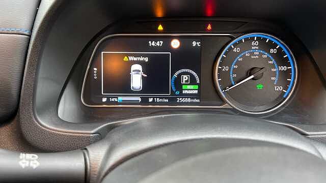 Nissan LEAF LEAF 110kW N-Connecta 40kWh 5dr Auto