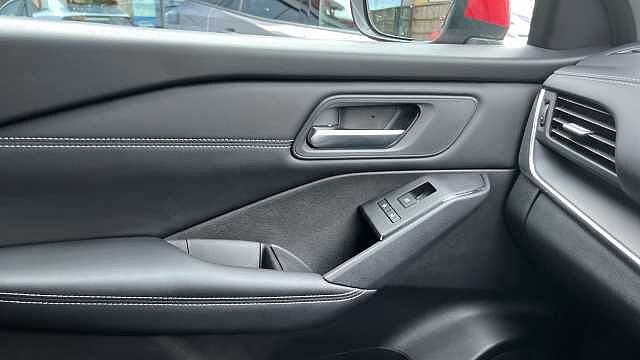 Nissan Qashqai QASHQAI 1.3 DiG-T MH 158 Acenta Premium 5dr