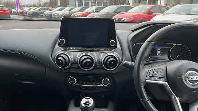 Nissan Juke JUKE 1.0 DiG-T N-Connecta 5dr
