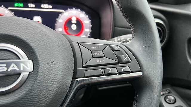 Nissan Juke JUKE 1.0 DiG-T N-Connecta 5dr