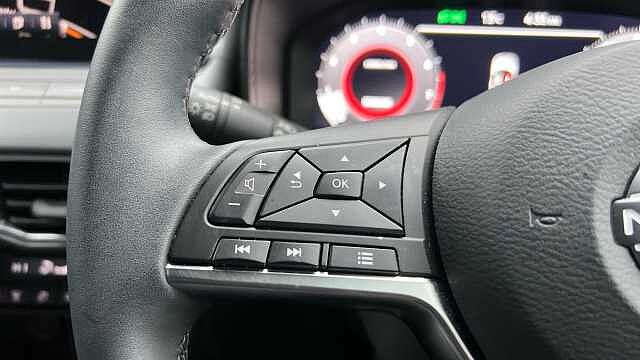 Nissan Juke JUKE 1.0 DiG-T N-Connecta 5dr