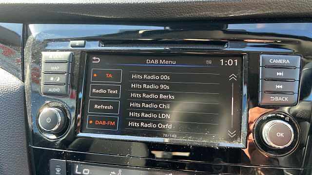 Nissan Qashqai QASHQAI 1.3 DiG-T N-Connecta 5dr [Glass Roof Pack]