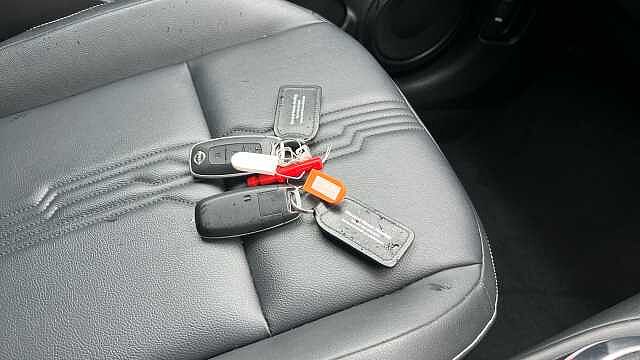 Nissan Juke JUKE 1.0 DiG-T 114 Tekna 5dr