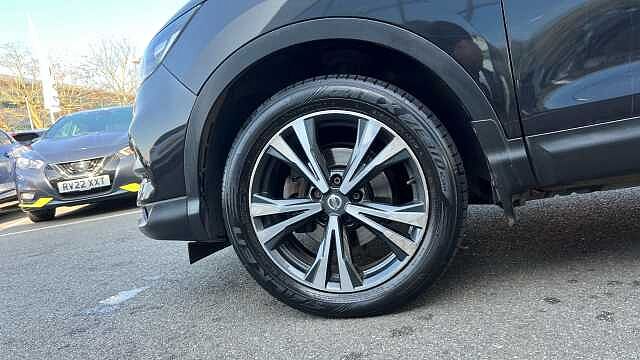 Nissan Qashqai QASHQAI 1.2 DiG-T N-Connecta 5dr