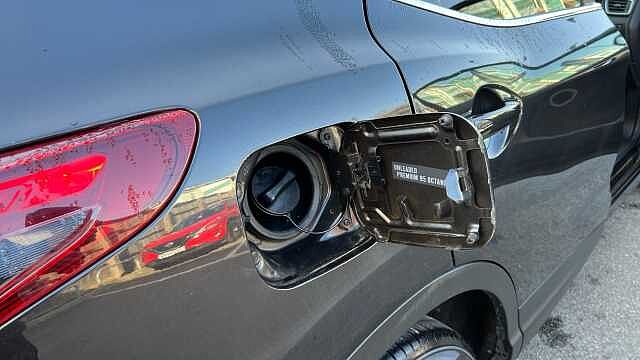 Nissan Qashqai QASHQAI 1.2 DiG-T N-Connecta 5dr