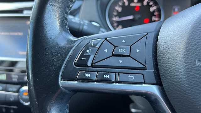 Nissan Qashqai QASHQAI 1.2 DiG-T N-Connecta 5dr