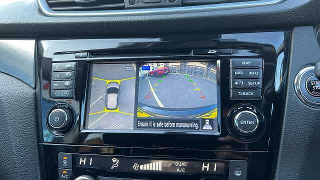 Nissan Qashqai QASHQAI 1.2 DiG-T N-Connecta 5dr