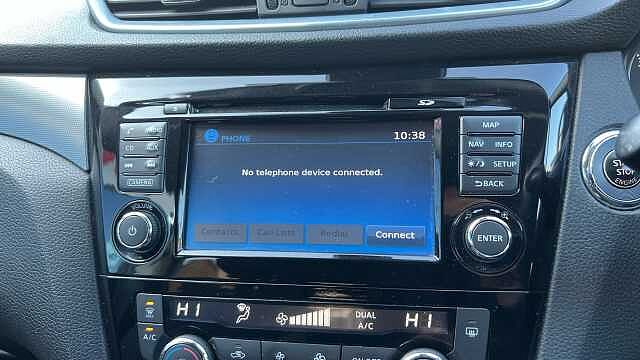 Nissan Qashqai QASHQAI 1.2 DiG-T N-Connecta 5dr