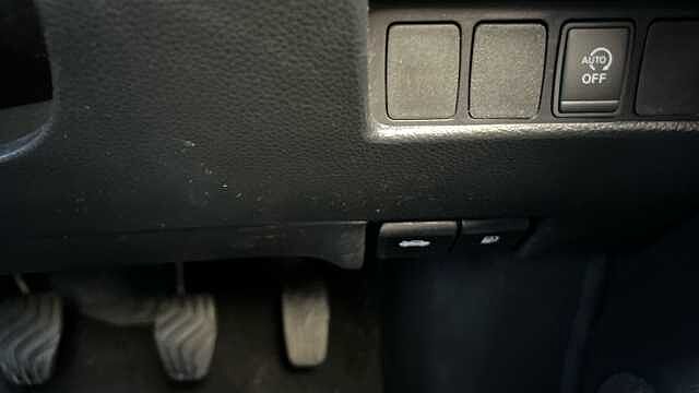 Nissan Qashqai QASHQAI 1.2 DiG-T N-Connecta 5dr