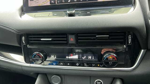 Nissan Qashqai QASHQAI 1.3 DiG-T MH N-Connecta 5dr