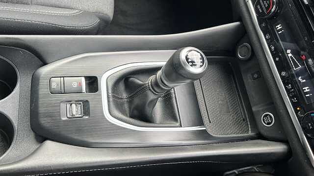 Nissan Qashqai QASHQAI 1.3 DiG-T MH N-Connecta 5dr